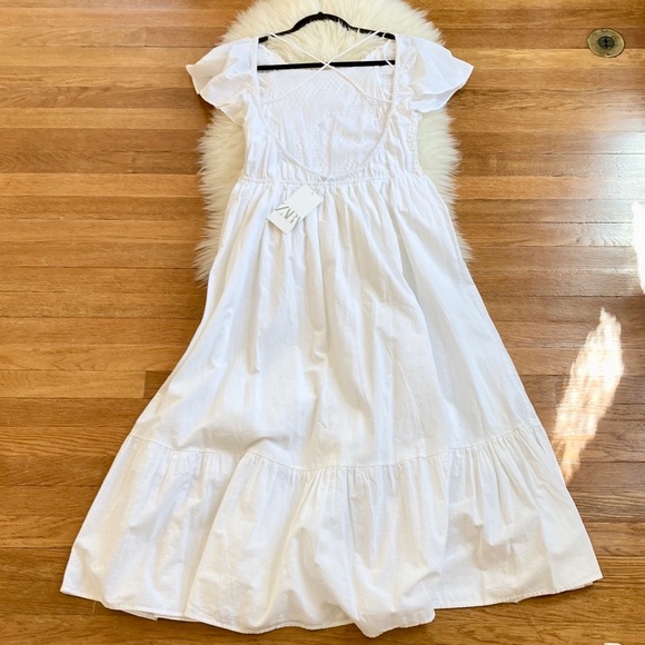Zara Dresses & Skirts - Zara Linen-Cotton Crochet-Front Backless Dress